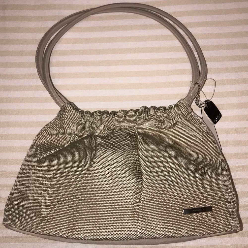 🌴3/$20 NWT Chateau Moda Bella Purse Taupe